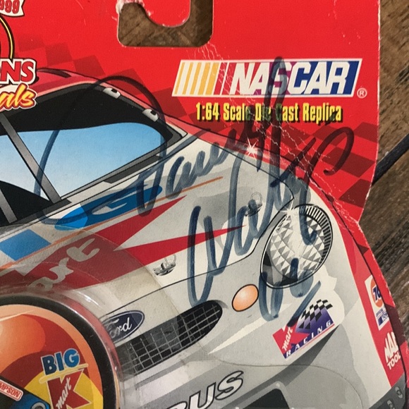 SIGNED 1999 Darrell Waltrip NASCAR Diecast 66 Car Racing Champions Collectible - Picture 2 of 6